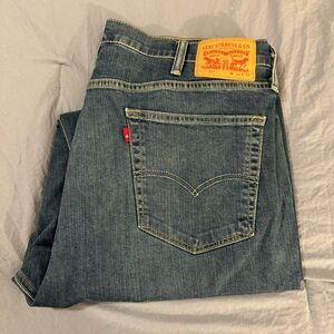 Levi’s 541 Athletic‎ Taper Men’s Jeans Size 42x30 With Stretch